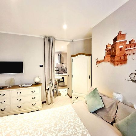 Ferienwohnung A Due Passi Dal Castello Ferrara Exterior foto